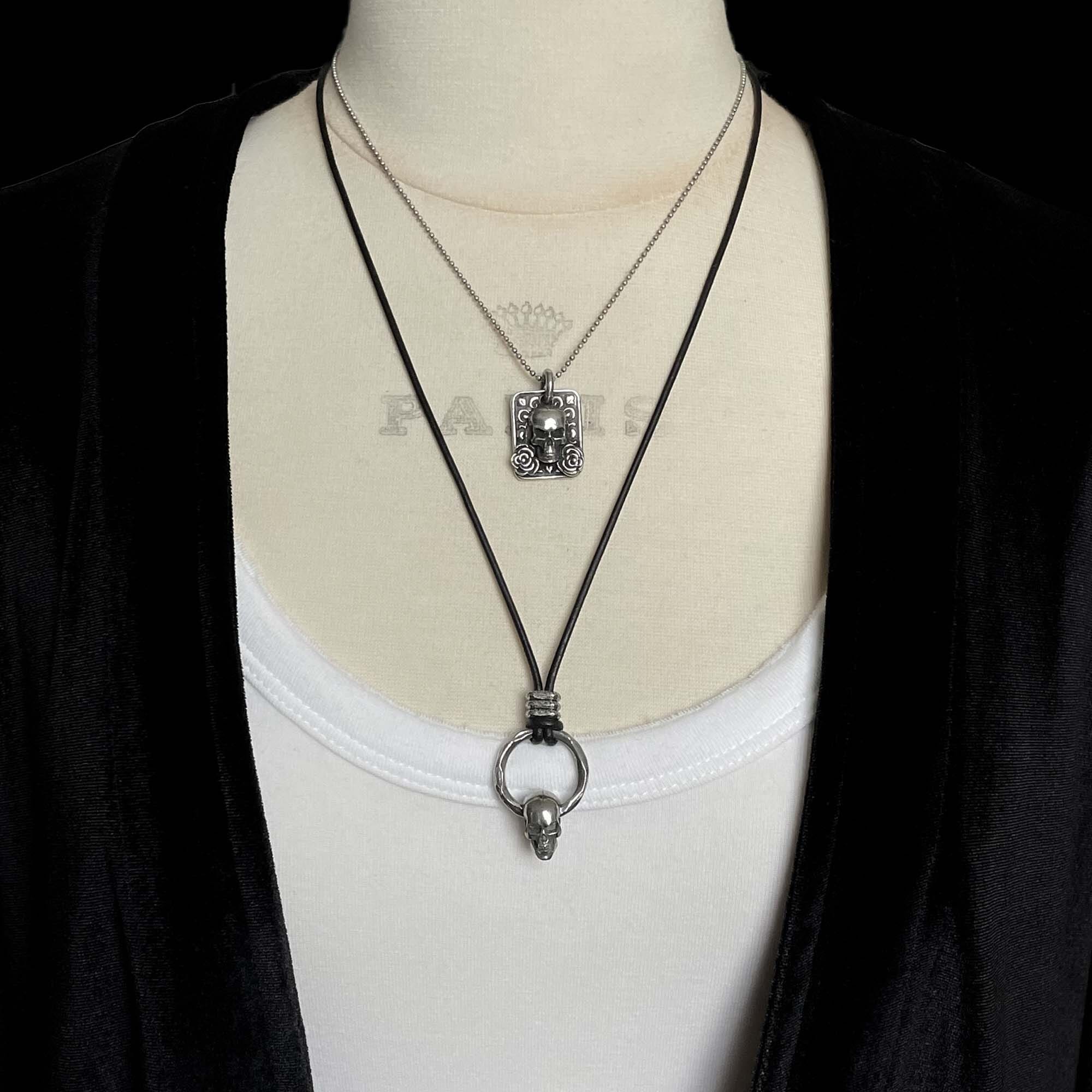 Edgy Jewelry - Spinning Skull Pendant for Women